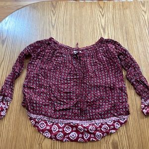 Abercrombie off the shoulder long sleeve shirt with keyhole detail